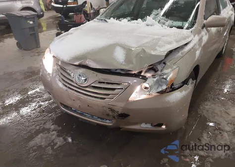 2009 Toyota Camry Le z USA, uszkodzony, nr VIN 4T1BE46K79U821737